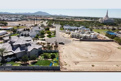 3152 S Penrose Court, Gilbert, AZ 85295 - Photo 5