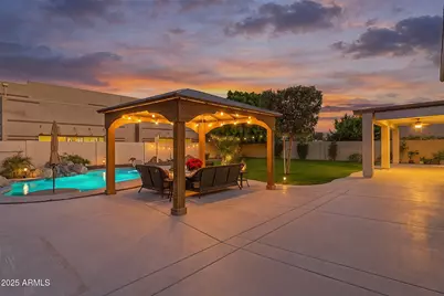 8180 W Gelding Drive, Peoria, AZ 85381 - Photo 35