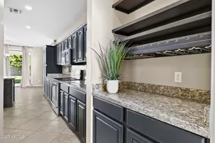 8180 W Gelding Dr, Peoria, AZ 85381 - Photo 11