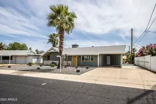 10141 W Pebble Beach Dr, Sun City, AZ 85351 - Photo 3