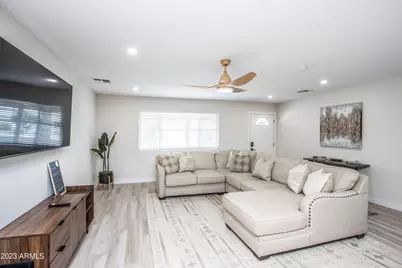 10141 W Pebble Beach Drive, Sun City, AZ 85351 - Photo 5