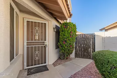 10648 W Runion Drive, Peoria, AZ 85382 - Photo 5