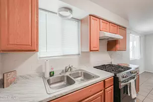 1307 W Lily Pl, Casa Grande, AZ 85122 - Photo 9