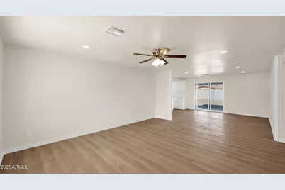 3430 E Poinsettia Drive, Phoenix, AZ 85028 - Photo 3