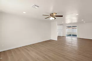 3430 E Poinsettia Dr, Phoenix, AZ 85028 - Photo 3