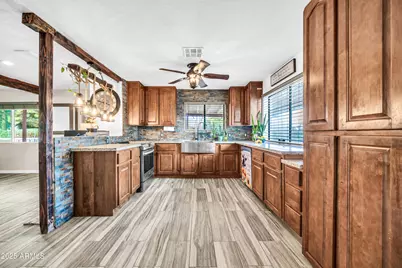 7402 N 175th Avenue, Waddell, AZ 85355 - Photo 15