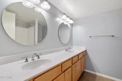 2673 E Oakleaf Drive, Tempe, AZ 85288 - Photo 17