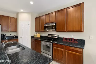 26704 N 55th Avenue, Phoenix, AZ 85083 - Photo 9