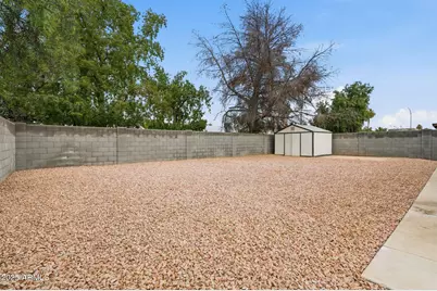 2030 W Portobello Avenue, Mesa, AZ 85202 - Photo 21