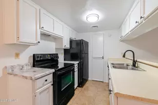 2228 E Campbell Ave, Phoenix, AZ 85016 - Photo 7