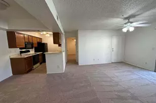 10610 S 48th St, Phoenix, AZ 85044 - Photo 5