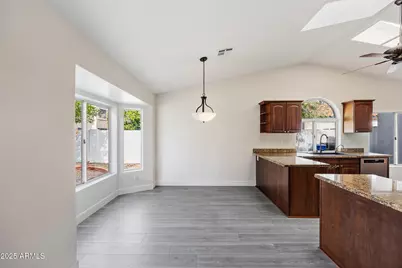 8438 S Maple Avenue, Tempe, AZ 85284 - Photo 9