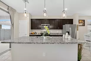 19090 N Silver Dog Way, Maricopa, AZ 85138 - Photo 7