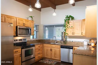 7551 E Gold Dust Avenue, Scottsdale, AZ 85258 - Photo 5