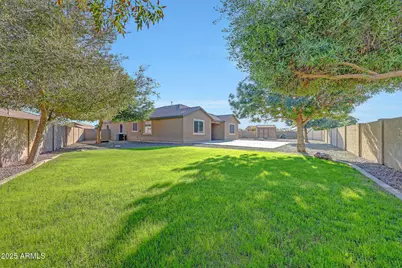 16040 W Desert Flower Drive, Goodyear, AZ 85395 - Photo 45