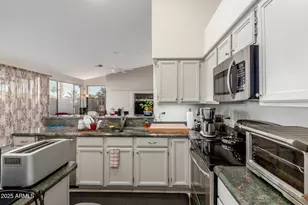 15427 S 6th Dr, Phoenix, AZ 85045 - Photo 13