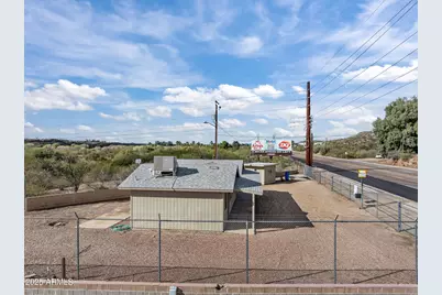 51426 NW US Highway 60 89 Avenue, Wickenburg, AZ 85390 - Photo 9