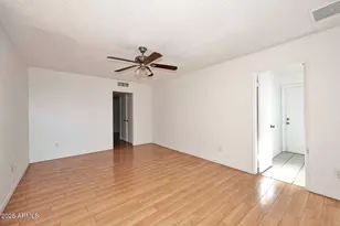 8002 N 106th Ave, Peoria, AZ 85345 - Photo 9