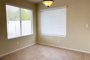 6926 W Via Del Sol Dr, Glendale, AZ 85310 - Photo 7