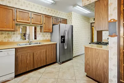 18806 N Zinnia Court, Sun City West, AZ 85375 - Photo 13