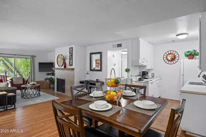 5525 E Thomas Road #M11, Phoenix, AZ 85018 - Photo 11