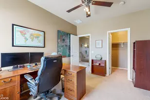 8812 S 10th Dr, Phoenix, AZ 85041 - Photo 21