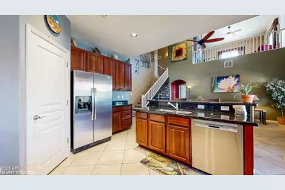 8812 S 10th Drive, Phoenix, AZ 85041 - Photo 9