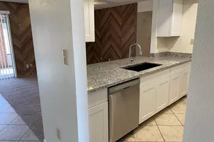 10014 N 44th Dr, Glendale, AZ 85302 - Photo 11