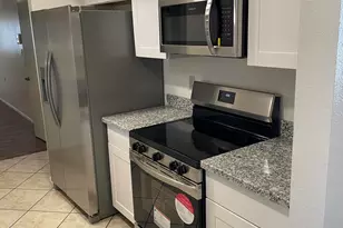 10014 N 44th Dr, Glendale, AZ 85302 - Photo 13