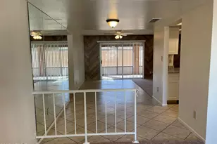 10014 N 44th Dr, Glendale, AZ 85302 - Photo 9