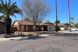 10014 N 44th Dr, Glendale, AZ 85302 - Photo 3