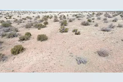 6297 Dewitt Drive #-, Winslow, AZ 86047 - Photo 13