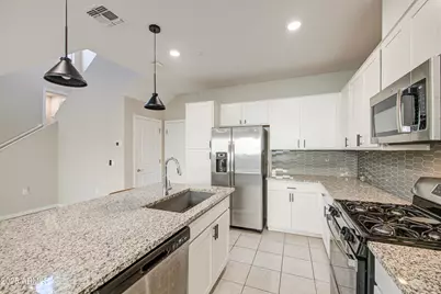 736 E Rojo Way #101, Gilbert, AZ 85297 - Photo 11