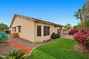 14624 W Gelding Dr, Surprise, AZ 85379 - Photo 29