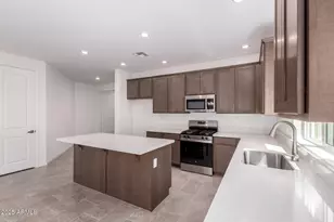 13231 W Ranch Gate Rd, Peoria, AZ 85383 - Photo 7