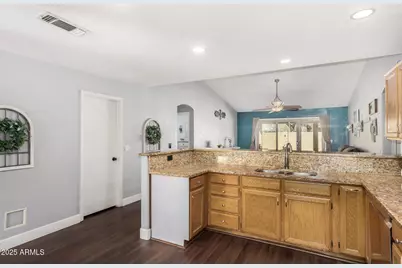 7826 W Yucca Street, Peoria, AZ 85345 - Photo 11