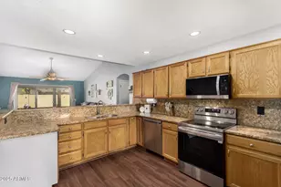 7826 W Yucca St, Peoria, AZ 85345 - Photo 9