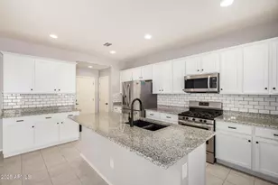 12240 W Desert Sun Ln, Peoria, AZ 85383 - Photo 13