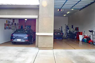 18597 W Robin Ln, Surprise, AZ 85387 - Photo 21