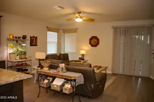 18597 W Robin Ln, Surprise, AZ 85387 - Photo 7