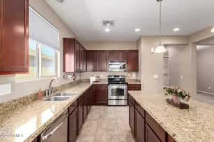 16093 W Almeria Rd, Goodyear, AZ 85395 - Photo 7