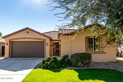 16093 W Almeria Road, Goodyear, AZ 85395 - Photo 5