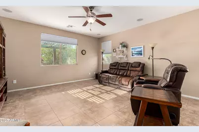 16093 W Almeria Road, Goodyear, AZ 85395 - Photo 5