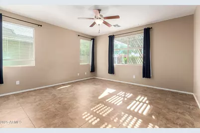 16093 W Almeria Road, Goodyear, AZ 85395 - Photo 17