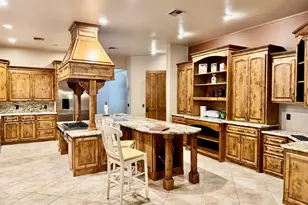 8903 N Arroya Grande Dr, Phoenix, AZ 85028 - Photo 19