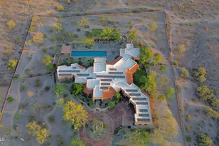 8903 N Arroya Grande Dr, Phoenix, AZ 85028 - Photo 1