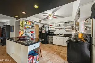 1721 W Berridge Ln, Phoenix, AZ 85015 - Photo 9