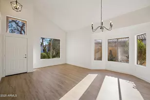 2242 E Soft Wind Dr, Phoenix, AZ 85024 - Photo 9