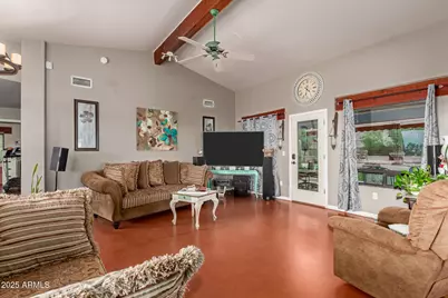 2535 W Sunrise Drive, Phoenix, AZ 85041 - Photo 7