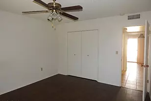 10569 W Coggins Dr, Sun City, AZ 85351 - Photo 5